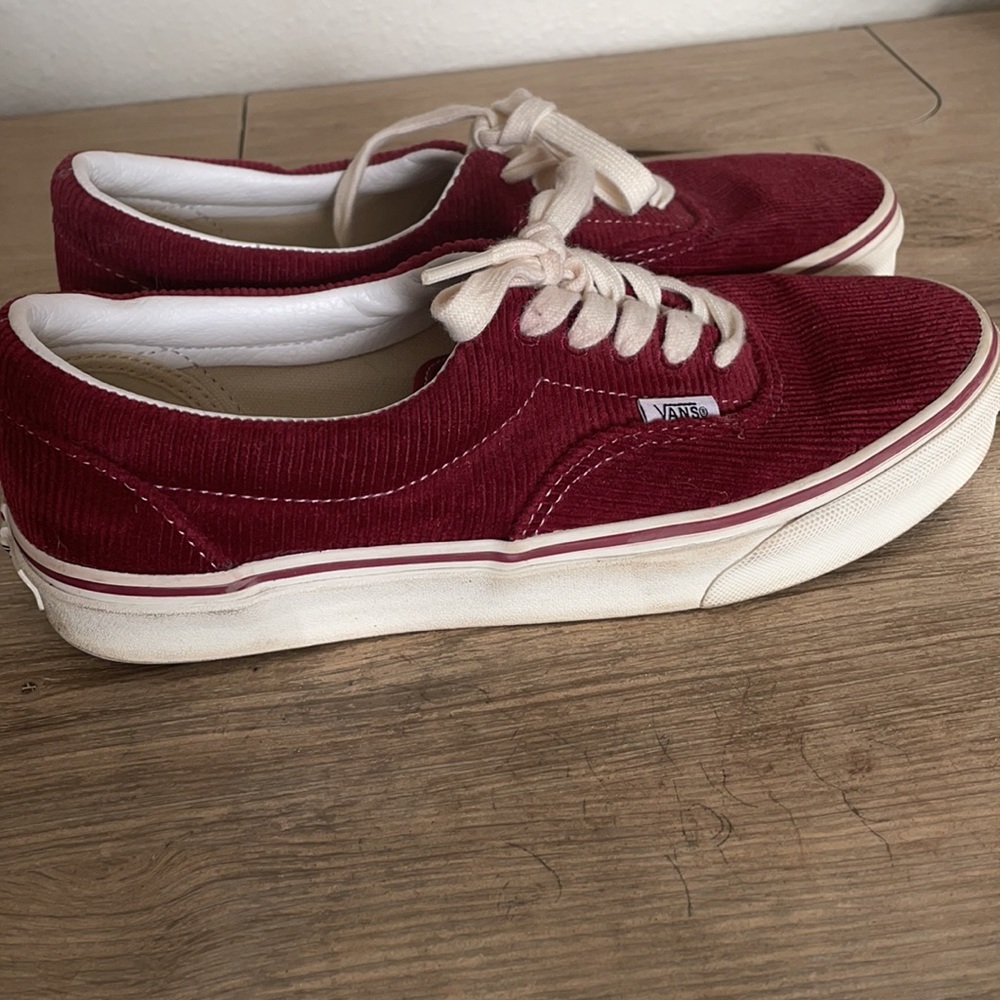 Vans - Picture 3 of 3